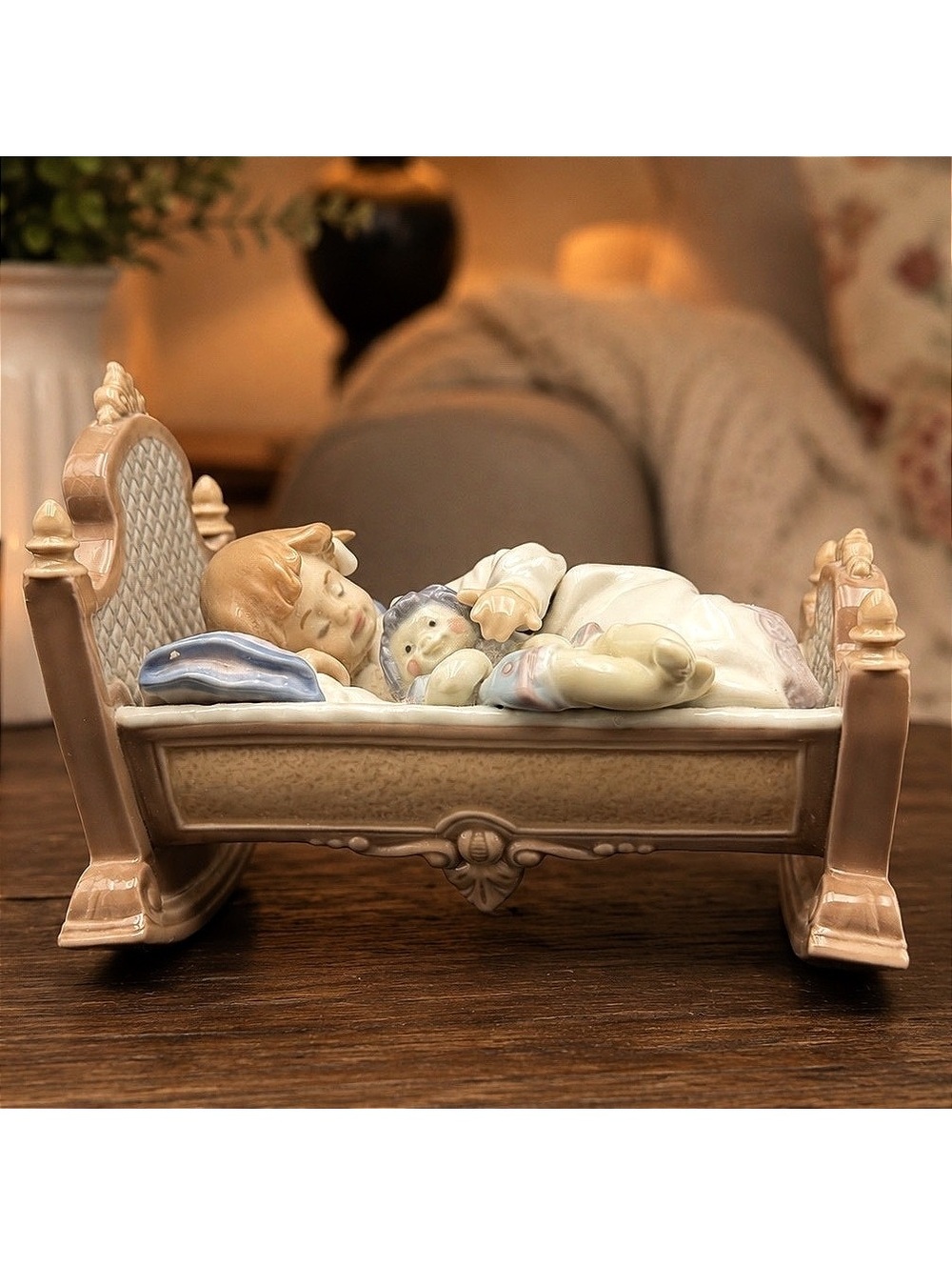 Vintage Lladro Porcelain Sleeping Girl in Bed With Doll Figurine Retired